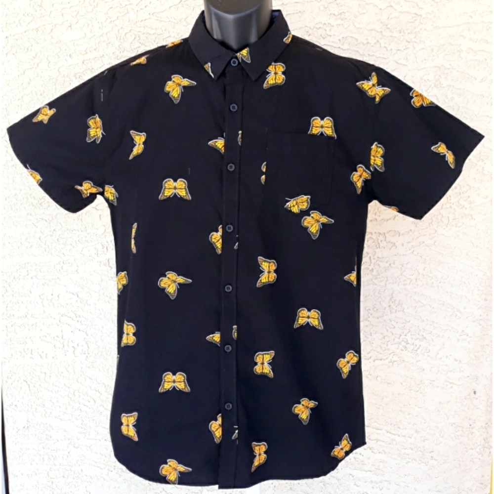 Eighty Eight Butterfly print button front casual shirt